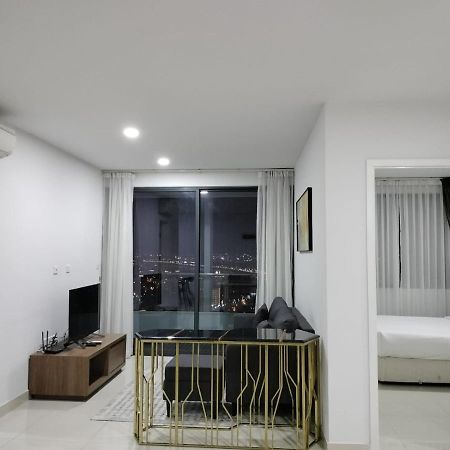 The Bridge Residence Phnom Penh Exterior foto